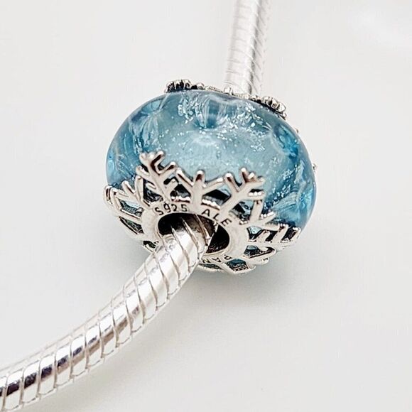Pandora Winter Snowflake Murano Charm - Picture 2 of 5